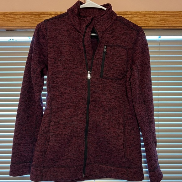 Maroon fleece jacket - Picture 1 of 4